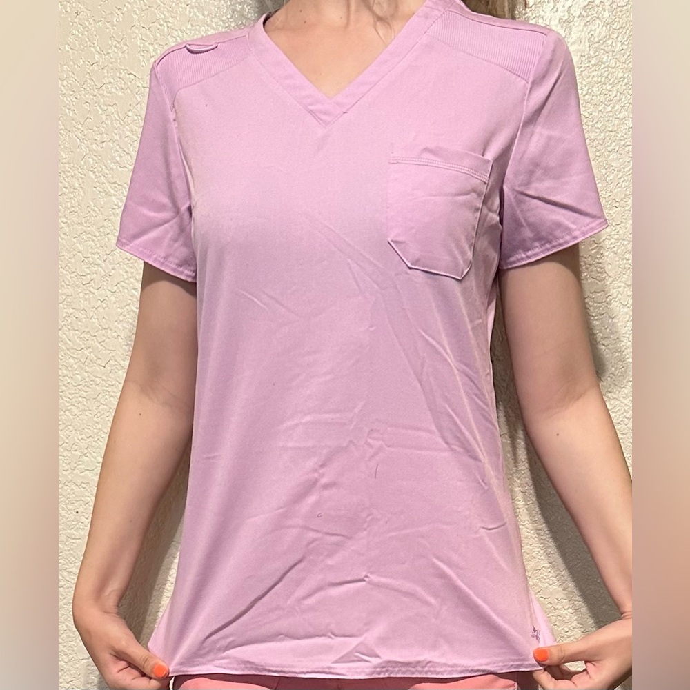 XS Light Purple Scrub Top Med Couture